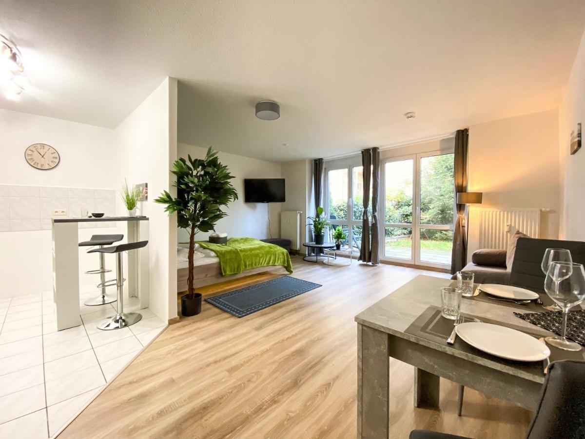Wohlfuehl-Apartment Mit Kostenfreier Tiefgarage, Wifi & Terrasse Лайпциг Екстериор снимка