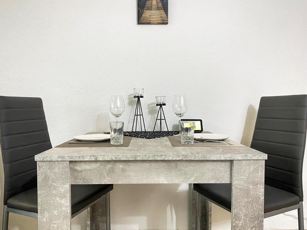 Wohlfuehl-Apartment Mit Kostenfreier Tiefgarage, Wifi & Terrasse Лайпциг Екстериор снимка