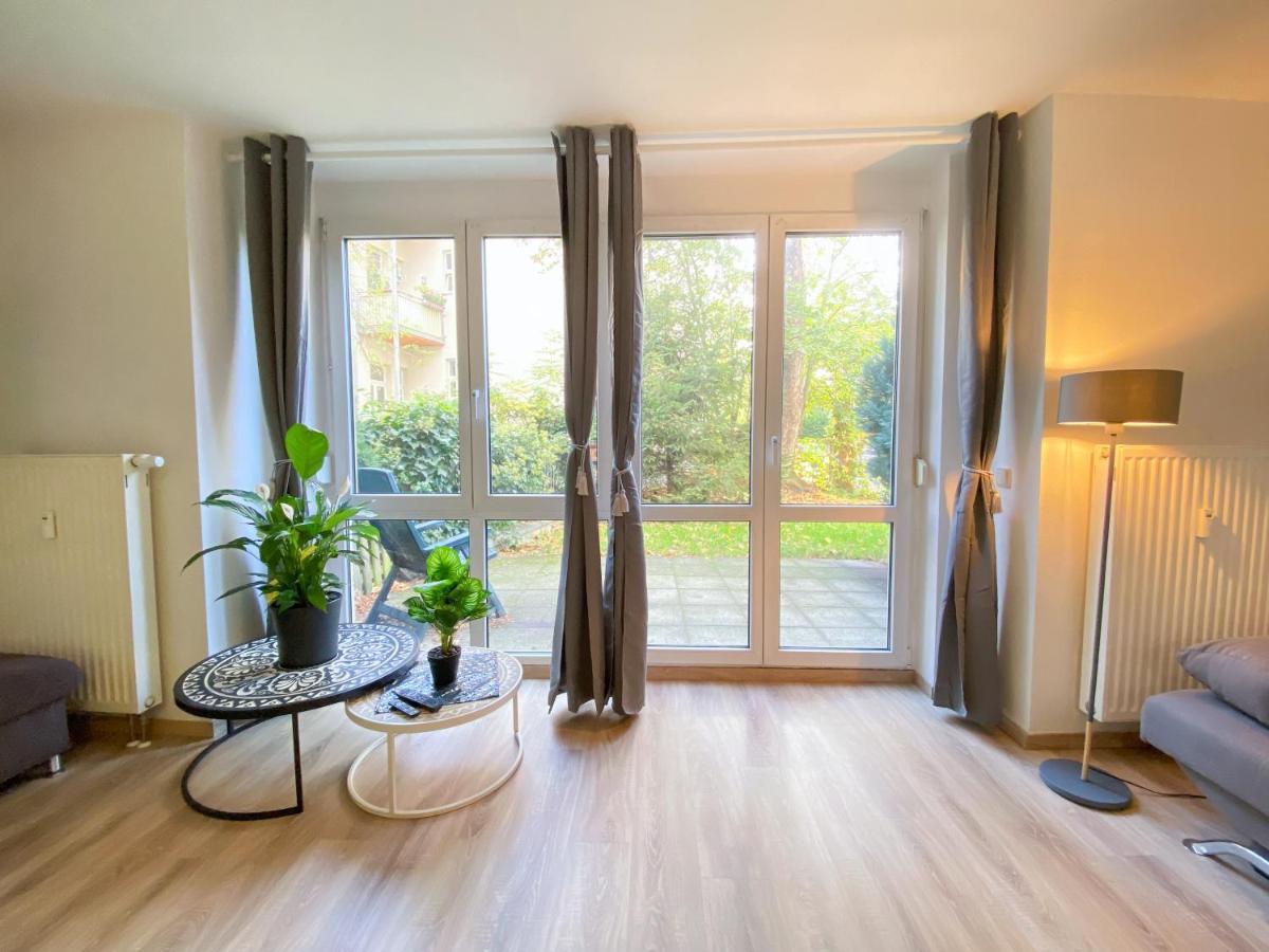 Wohlfuehl-Apartment Mit Kostenfreier Tiefgarage, Wifi & Terrasse Лайпциг Екстериор снимка