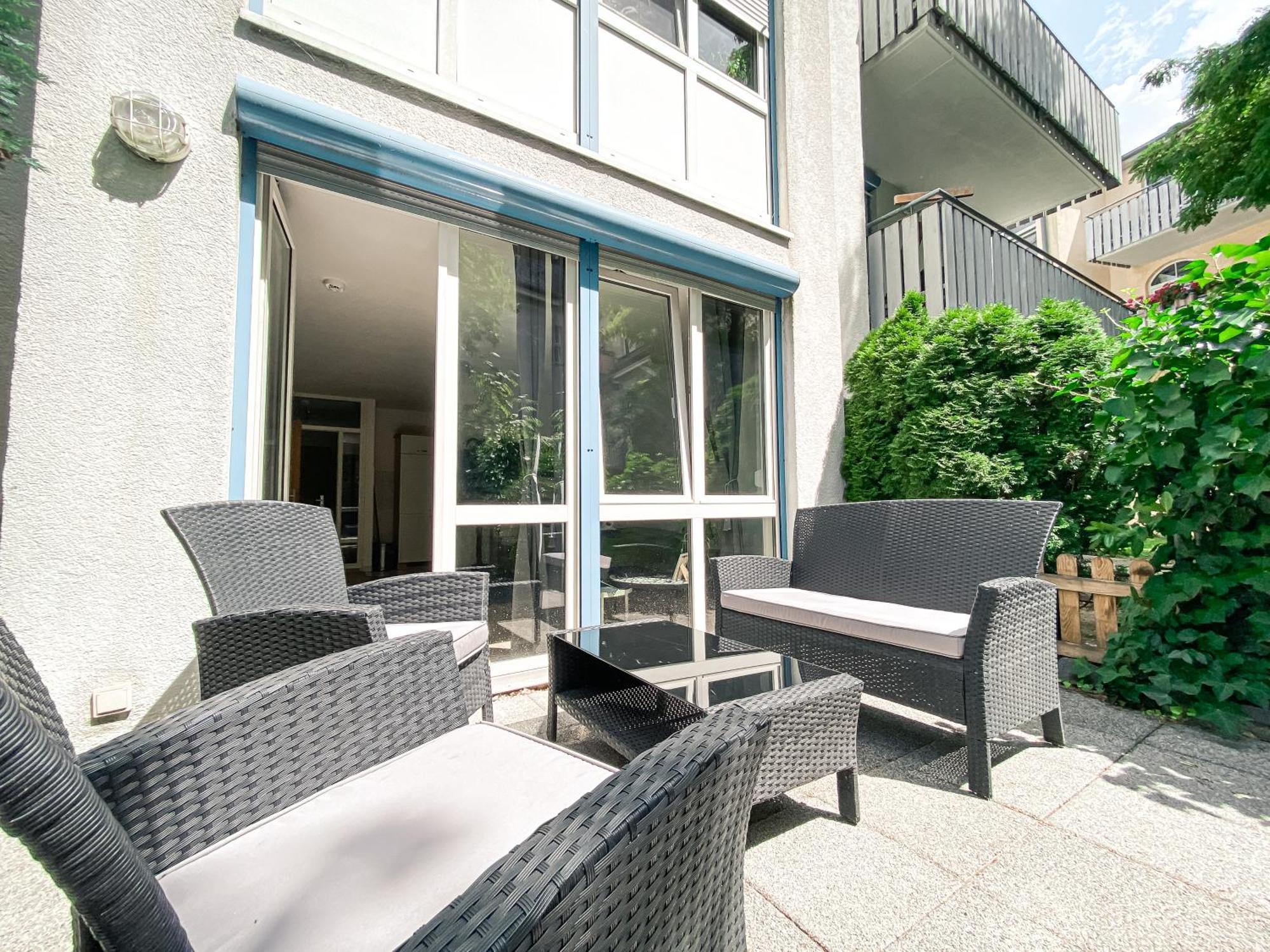 Wohlfuehl-Apartment Mit Kostenfreier Tiefgarage, Wifi & Terrasse Лайпциг Екстериор снимка